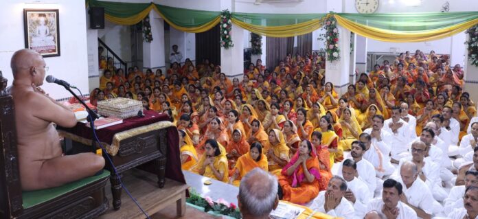 कार्यक्रम में उपस्थित जन समूह