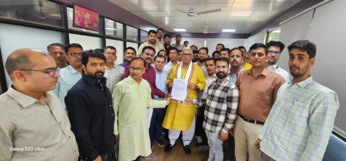 मंत्री बेढम से मुलाकात