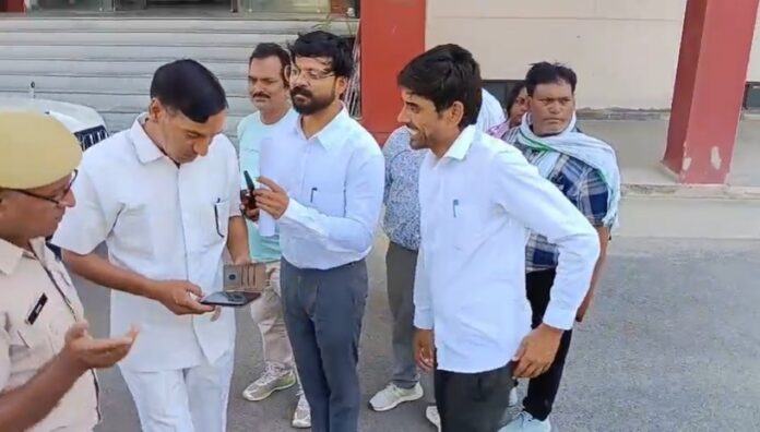 नगर निगम अलवर में सहायक लेखाधिकारी के साथ मारपीट