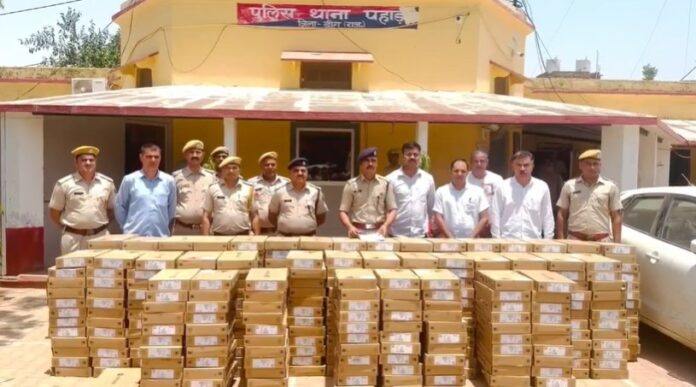 पुलिस कार्रवाई में लैपटॉप बरामद