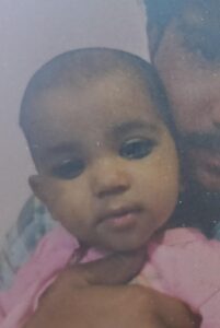 8 माह की मासूम बेटी को तेजाब पिलाने का आरोप