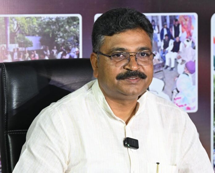 राजस्थान विधानसभा के नेता प्रतिपक्ष टीकाराम जूली
