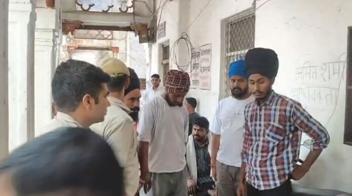 पुलिस द्वारा गिरफ्तार चार आरोपी