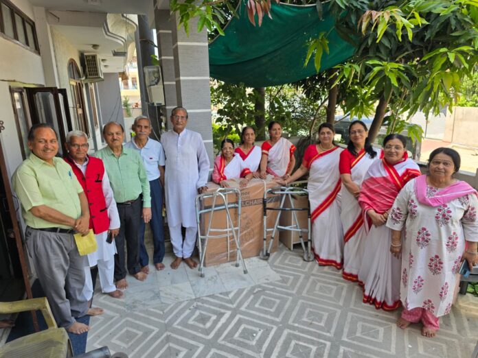 निशुल्क चिकित्सा शिविर