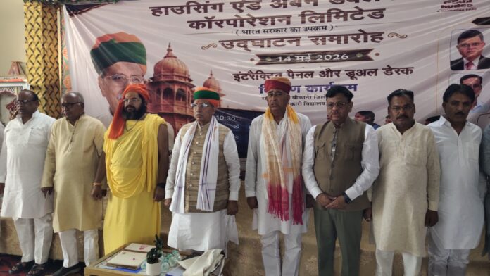1499 40 सरकारी विद्यालयों को मिले स्मार्ट संसाधन