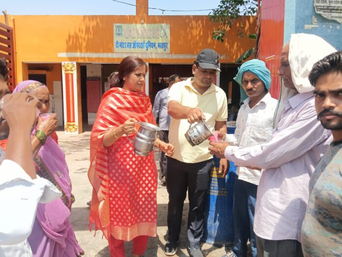भरतपुर में जल सेवा