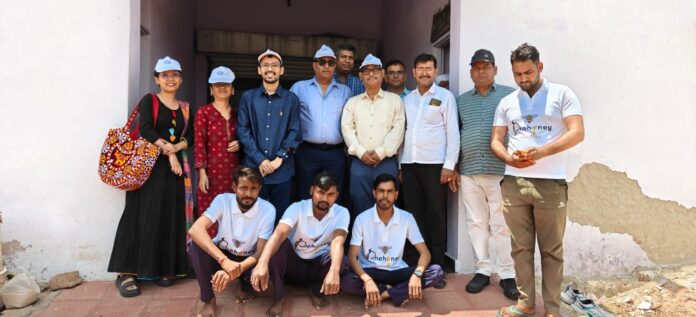 1534 भरतपुर के ग्रामीण विकास मॉडल की सराहना