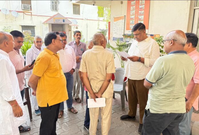 1535 जनसुनवाई में वन राज्यमंत्री संजय शर्मा