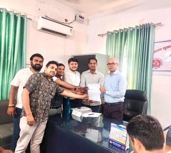 दवा स्टोर में दवाइयों की गुणवत्ता बनाए रखने हेतु तापमान नियंत्रण की आवश्यकता