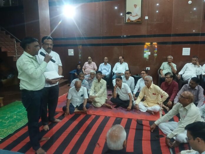 1544 समाज की महत्वपूर्ण बैठक आयोजित
