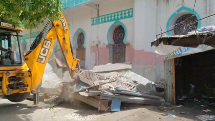 1547 अलवर में बुलडोजर एक्शन