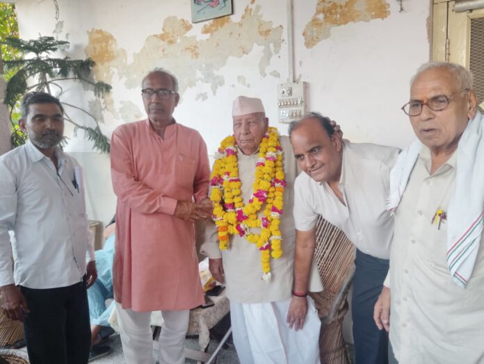 भरतपुर में विकास योजनाओं पर मंथन
