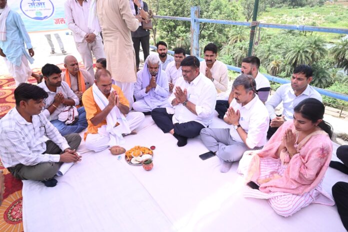 1616 गंगा दशहरा पर सरोवर पूजन