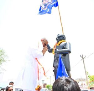 महापुरुषों को नमन