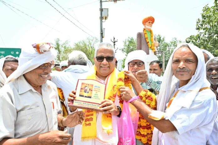 महापुरुष समाज के लिए प्रेरणास्त्रोत हैं