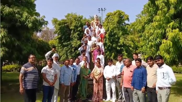 1651 जवाहरलाल नेहरू की 62वीं पुण्यतिथि श्रद्धा और सम्मान के साथ मनाई गई