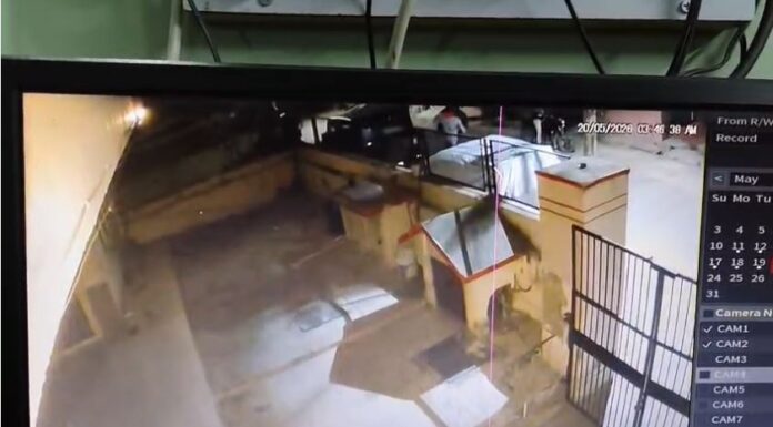 1652 वकील की थार से स्टेपनी और ऑटो पार्ट्स चोरी