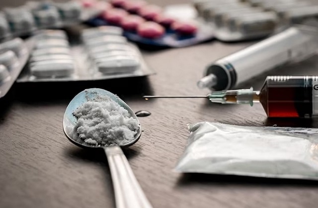 2026_1image_18_17_536303652drugs.jpg