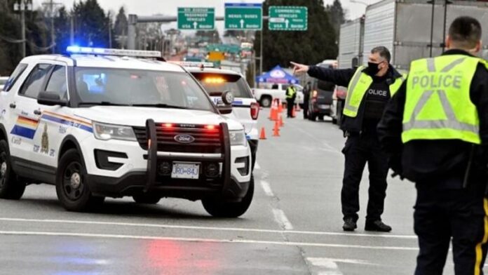 6a157c0b536b4-canadian-police-05.jpg