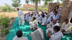 ग्रामीणों का विरोध