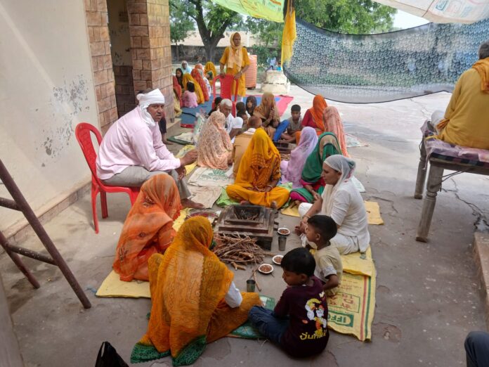 1734 पंचकुंडी गायत्री महायज्ञ