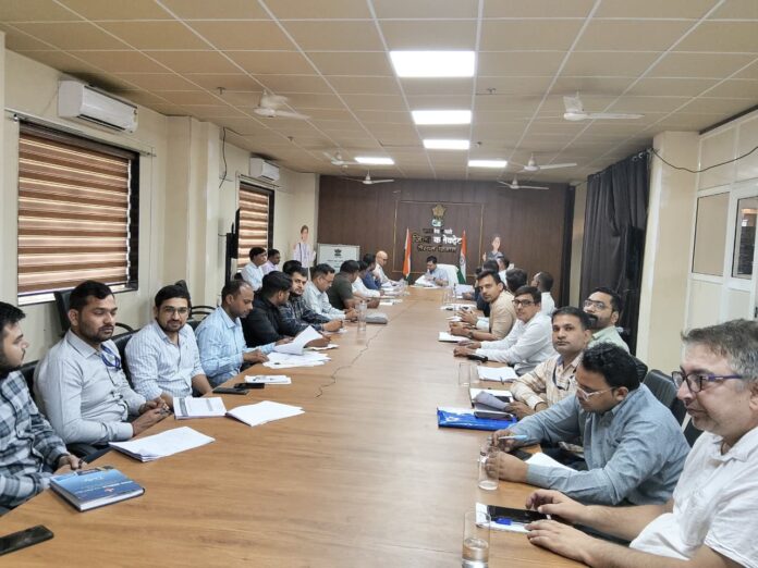 जिला स्वास्थ्य समिति की बैठक