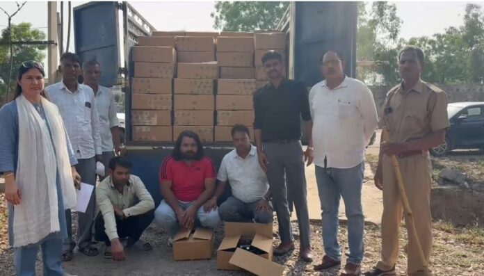 220 पेटी शराब जब्त