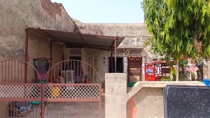पिता की हत्या