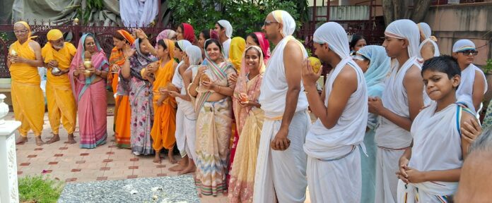 अलवर में भव्य जिनवाणी पालकी यात्रा