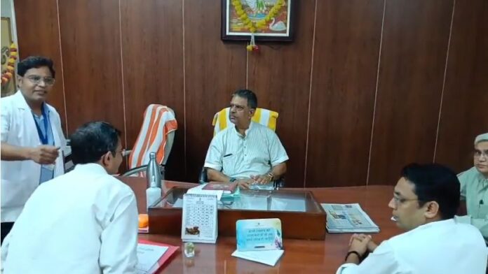 चिकित्सा मंत्री ने किया सरप्राइज निरीक्षण