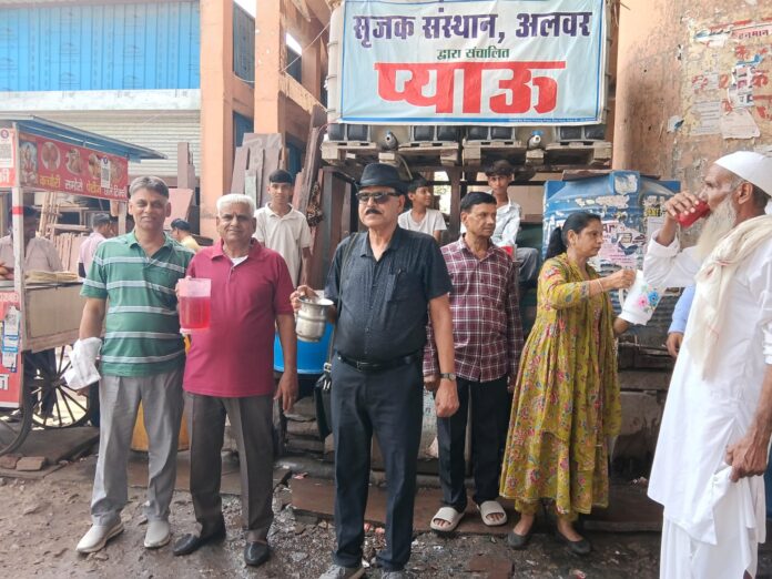 निर्जला एकादशी के अवसर पर शरबत पिलाया गया