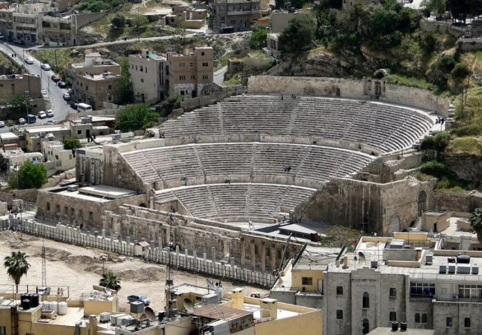 1280px-Roman_theater_of_Amman_01.jpg