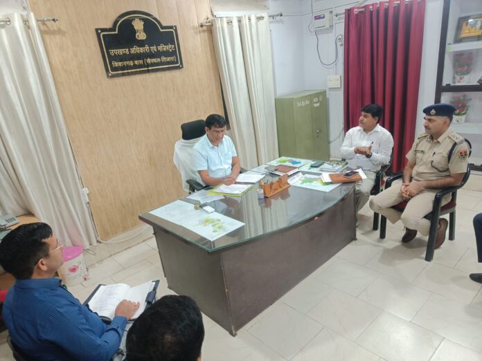 2171 सड़क सुरक्षा एवं अतिक्रमण हटाने को लेकर अधिकारियों की बैठक