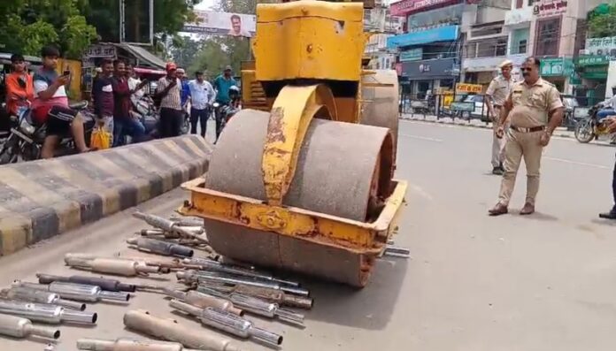 मॉडिफाइड साइलेंसर पर अलवर पुलिस कार्रवाई
