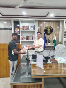 अनुज कुमार ने जिला कलेक्टर से की शिष्टाचार भेंट