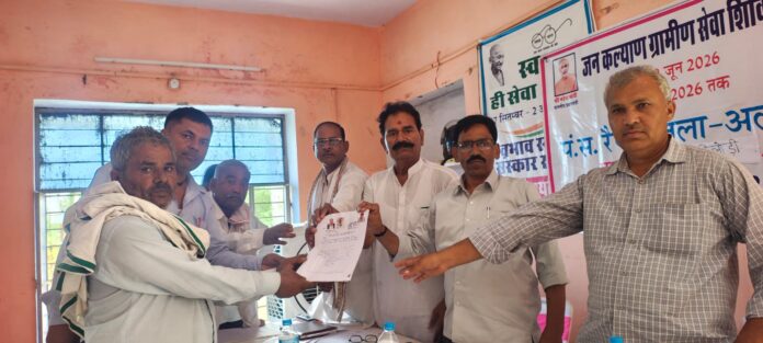275 ग्रामीण सेवा शिविर में पदमचन्द का हुआ खाता विभाजन