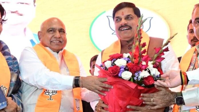 CM-Mohan-Yadav-with-MP-BJP-chief.jpg