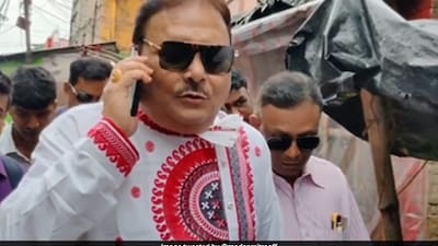jg0ql92s_madan-mitra-650-_625x30.jpg