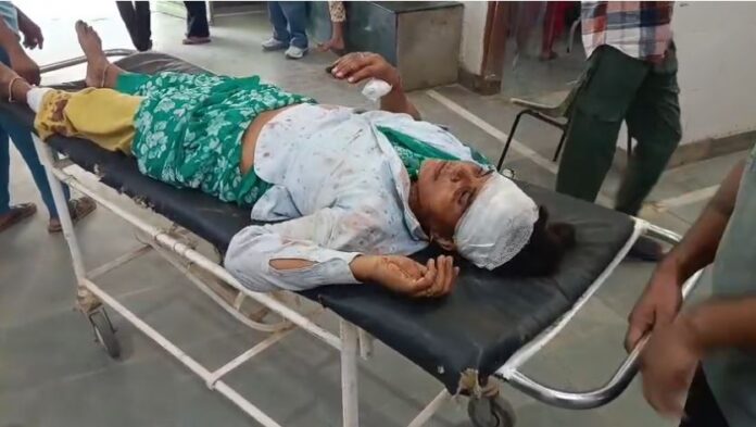 2299 कफनबाड़ा गांव टोटका विवाद