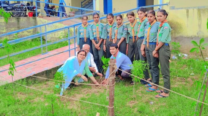 2359 विद्यार्थियों ने लिया पर्यावरण संरक्षण का संकल्प