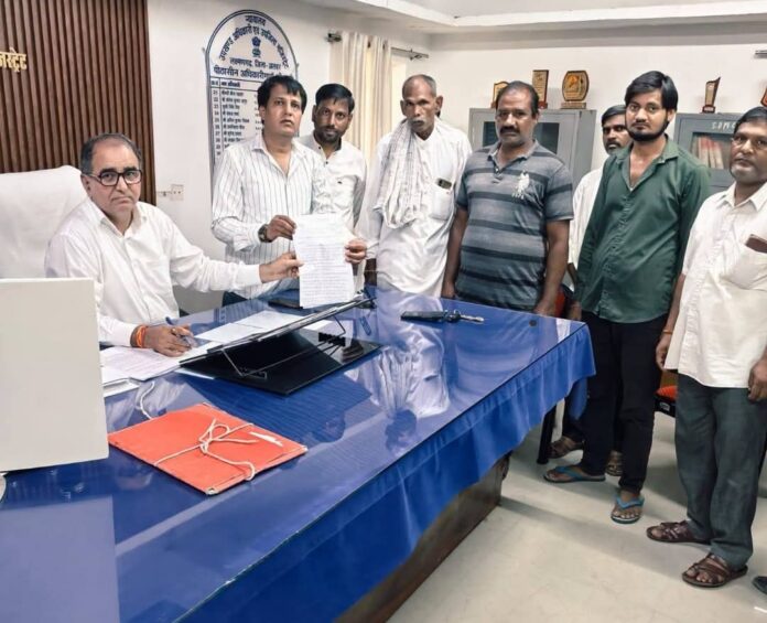 2392 लक्ष्मणगढ़ की 11 सूत्रीय मांग