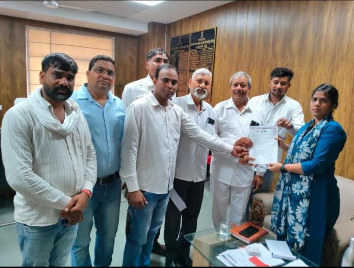 कांग्रेस SC प्रकोष्ठ ने सौंपा ज्ञापन