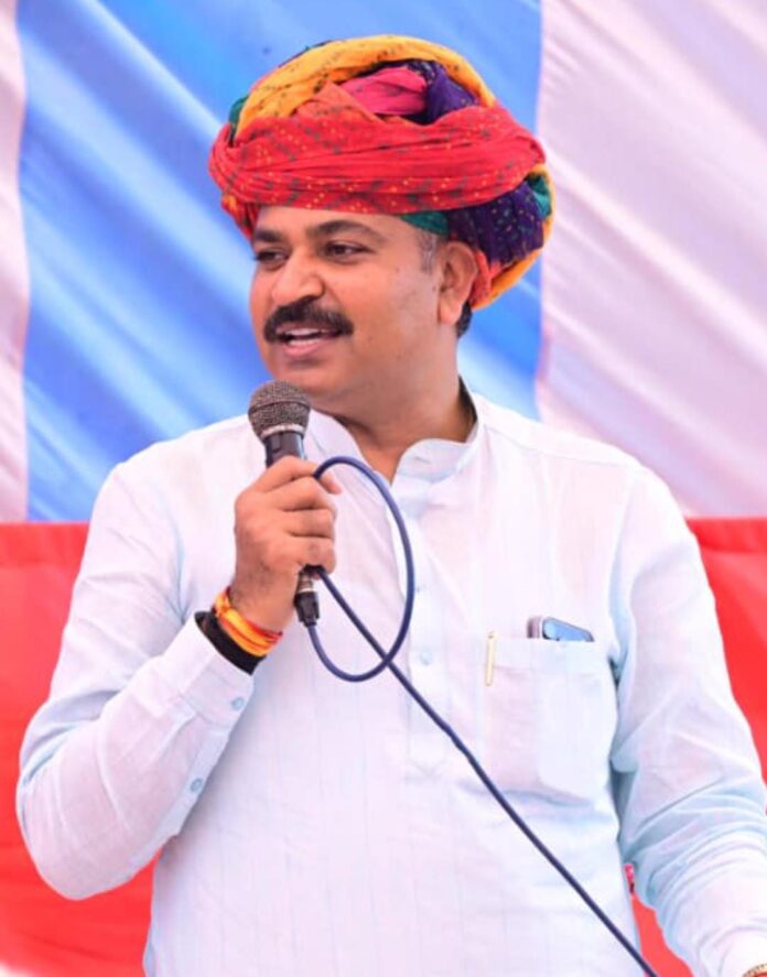 2469 नेता प्रतिपक्ष टीकाराम जूली