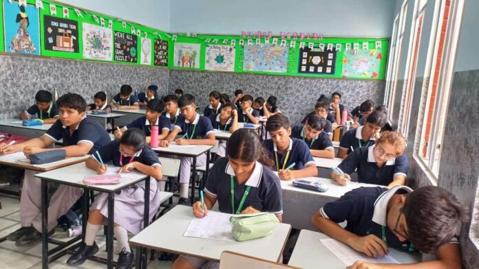 2599 भारत को जानो प्रतियोगिता अलवर