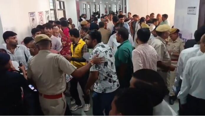अलवर निकाय चुनाव नामांकन के लिए हुजूम