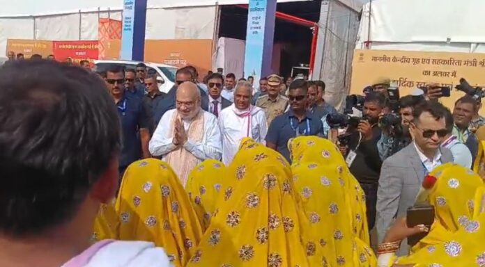 438 700 करोड़ विकास कार्य