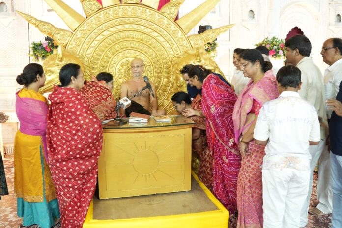 आचार्य पुलकसागर महाराज