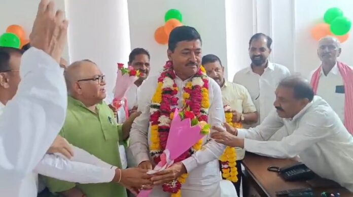 546 अलवर सेंट्रल सहकारी बैंक के अध्यक्ष पद का कार्यभार संभालते संजय सिंह नरूका