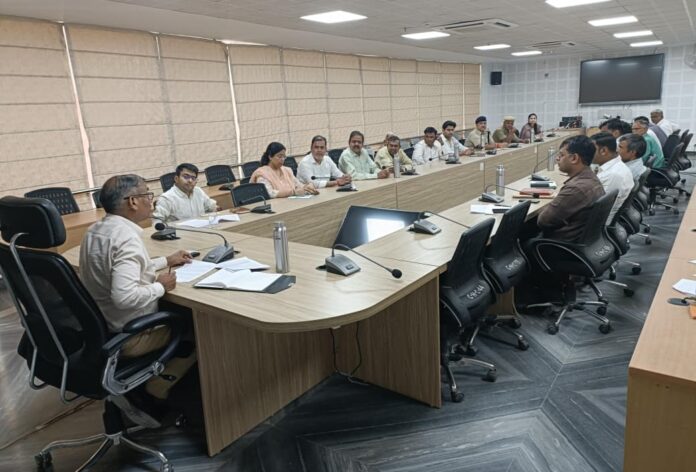 659 करणी माता मंदिर में अक्टूबर में आयोजित होने वाले मेले की तैयारियों को लेकर बैठक