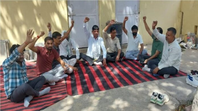 varathha-karata-karamacara_2ce73.jpg